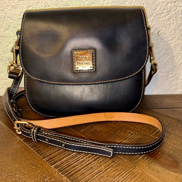 Dooney & Bourke Handbags - Dooney & Bourke Florentine Leather Crossbody Black Saddle Bag